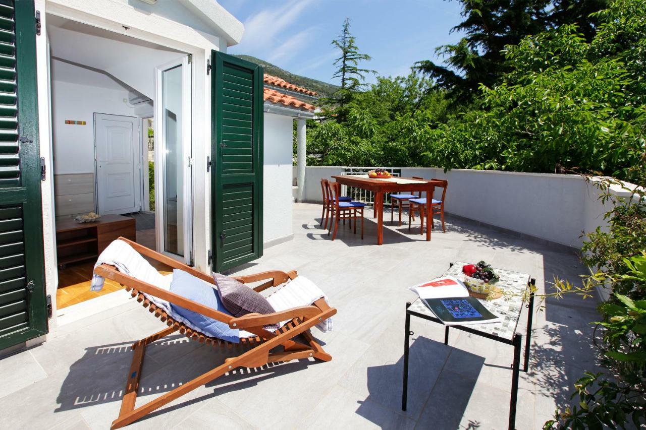 Ferienwohnung Superb Penthouse Luna Bol Exterior foto