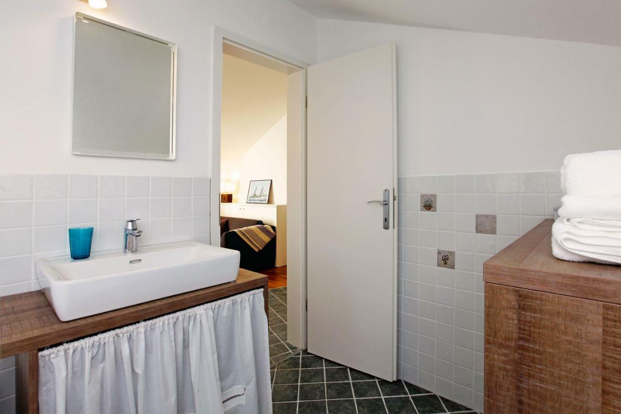 Ferienwohnung Superb Penthouse Luna Bol Exterior foto