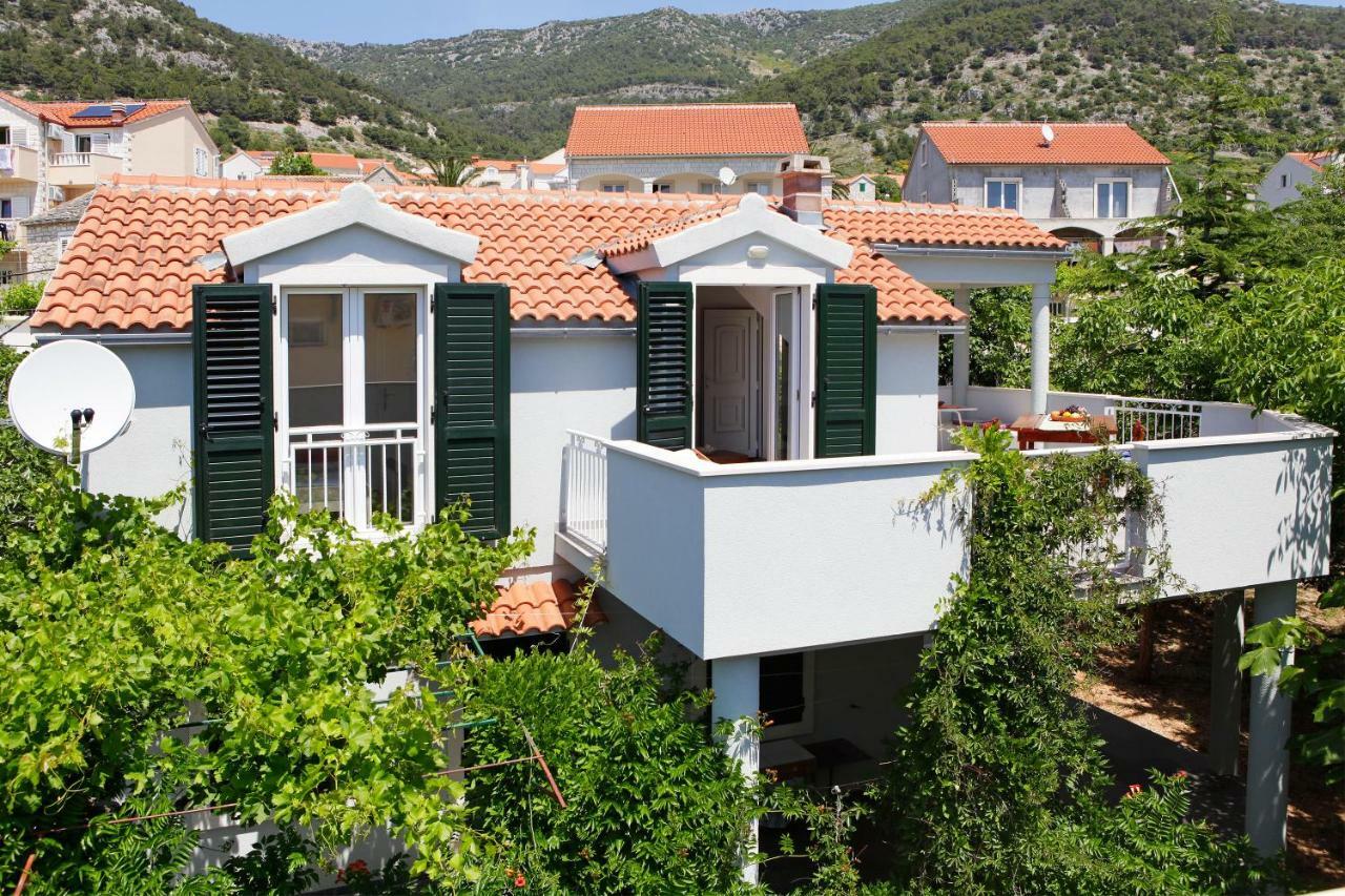 Ferienwohnung Superb Penthouse Luna Bol Exterior foto
